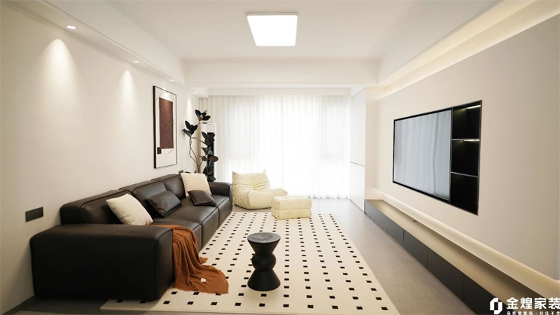 130㎡現(xiàn)代風(fēng)裝修，將實用功能融入高級美學(xué)，每一天都充滿儀式感！